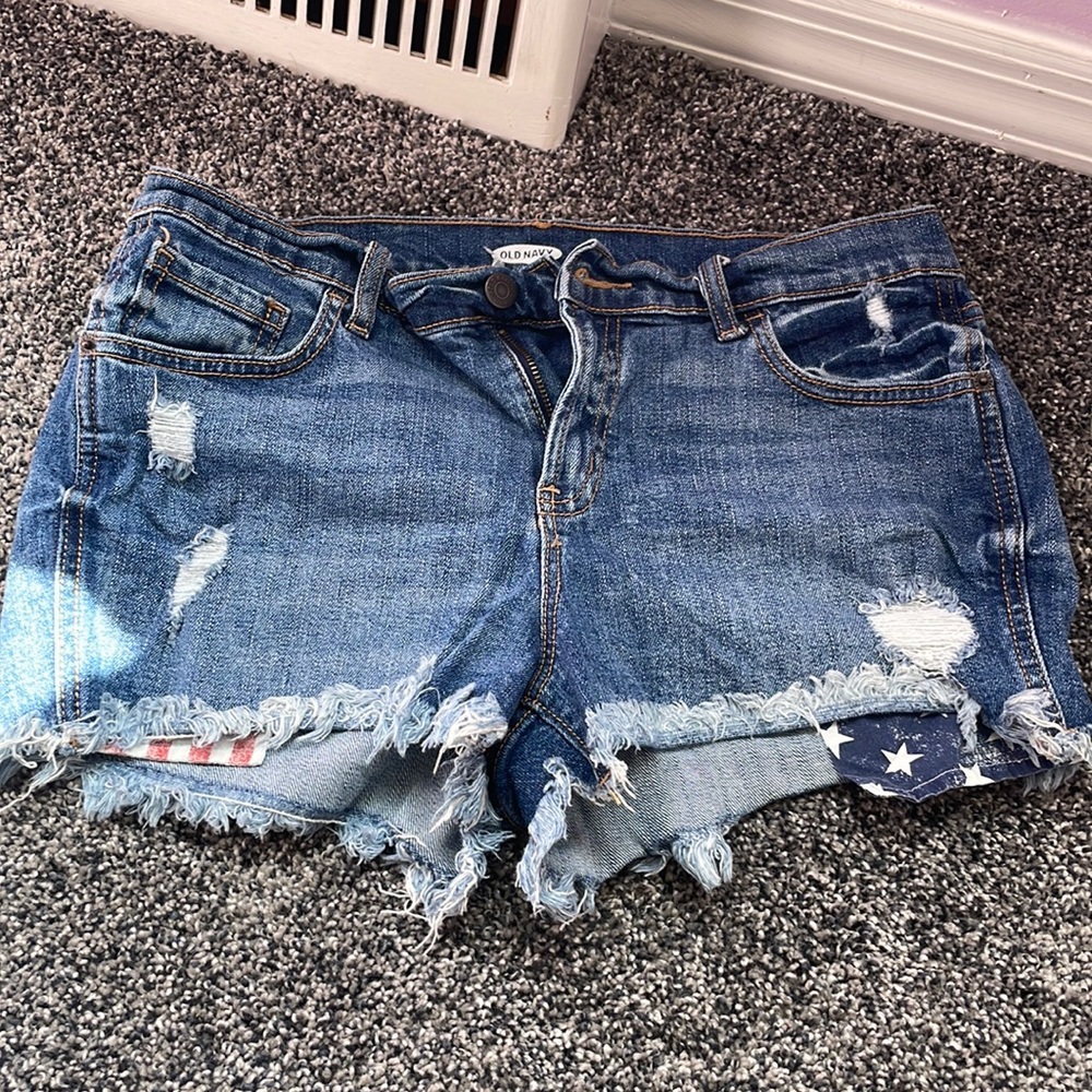 Distressed shorts